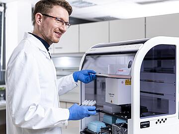 One person male in front of CyBio FeliX