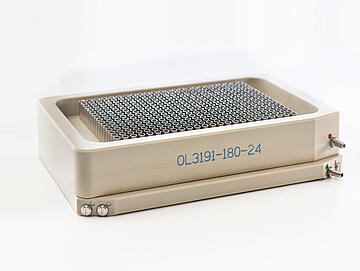 Tip wash station with 384-well insert