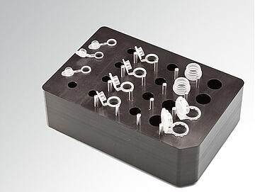 Cooling Tuberack holding 1.5 mL and 0.5 mL microfuge tubes and PCR tubes